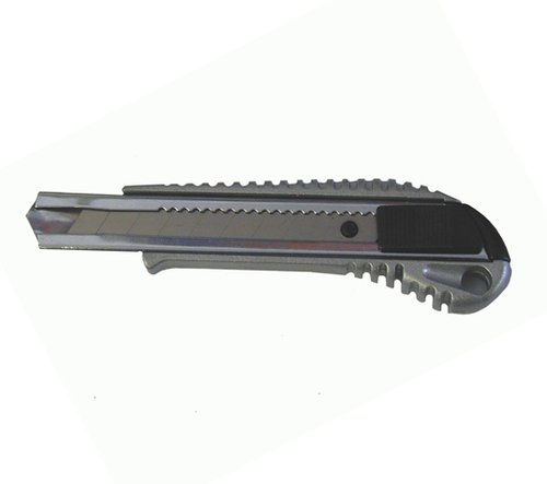 Nůž ulamovací kovový 18mm